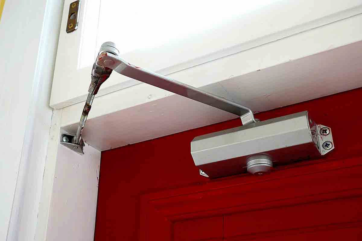  fire door closers regulations 