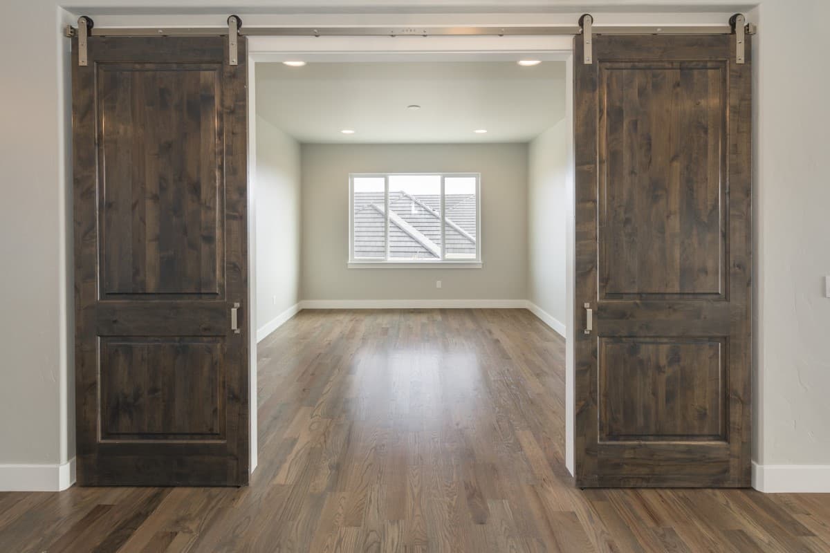  Buy All kinds of Barn doors + Great Price 